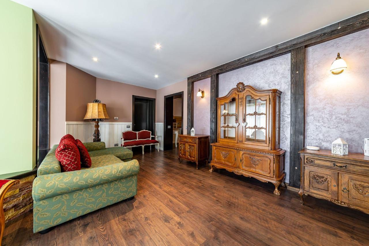 Hotel Casa Freya à Buşteni Extérieur photo