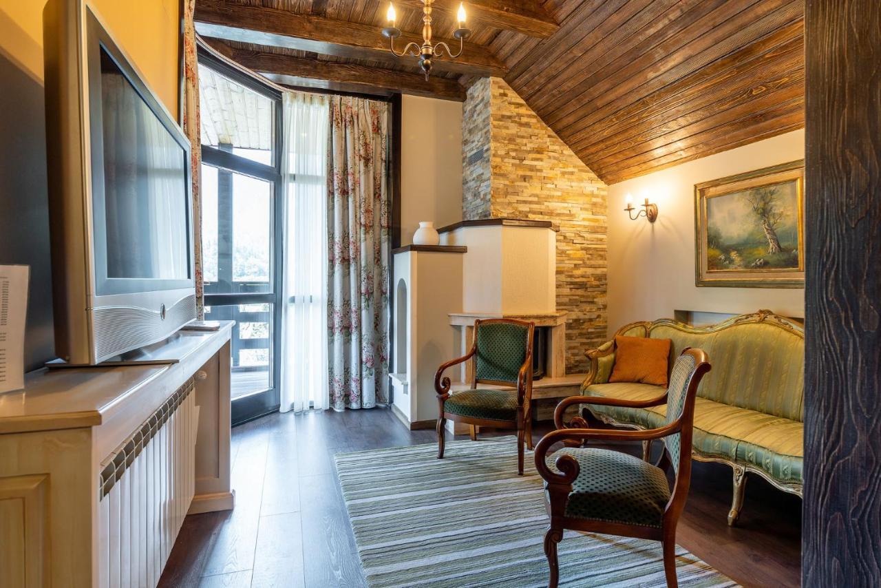 Hotel Casa Freya à Buşteni Extérieur photo