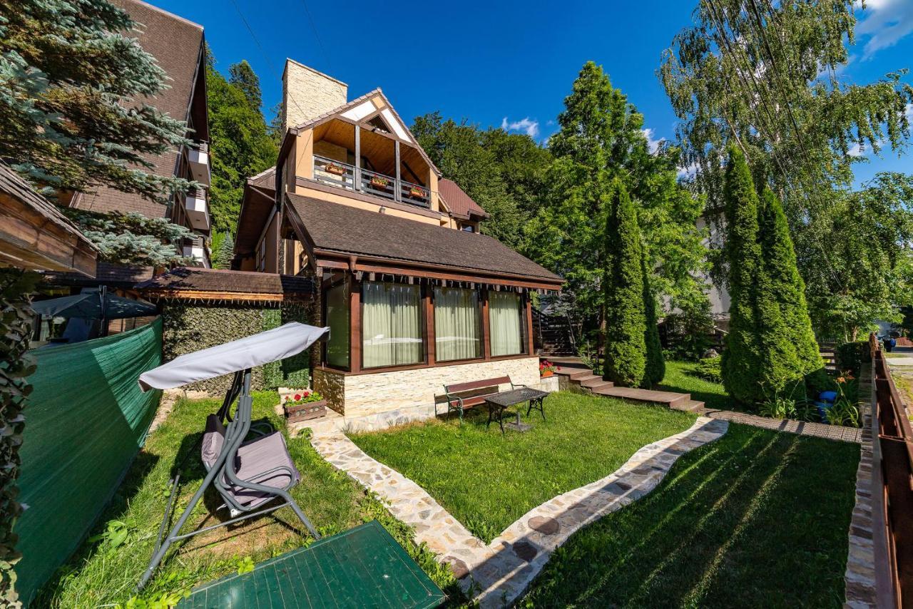 Hotel Casa Freya à Buşteni Extérieur photo