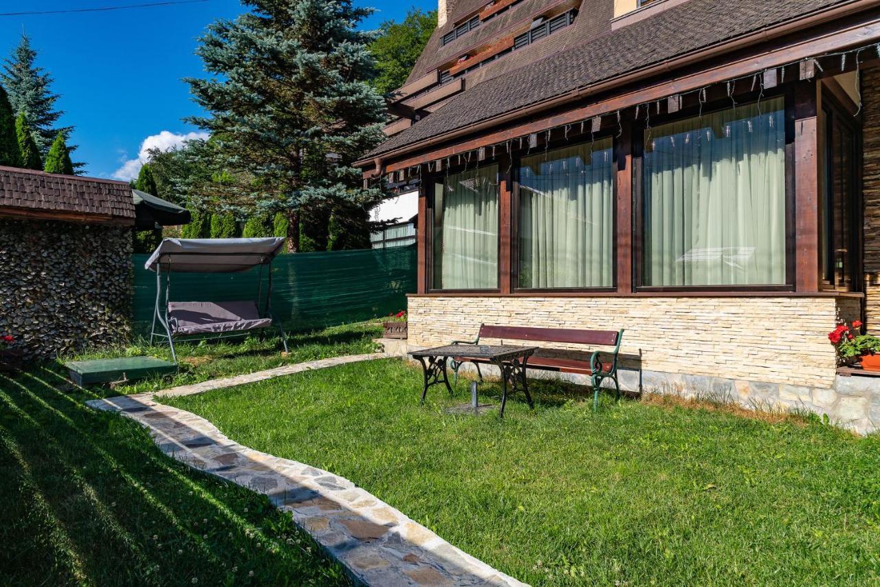Hotel Casa Freya à Buşteni Extérieur photo
