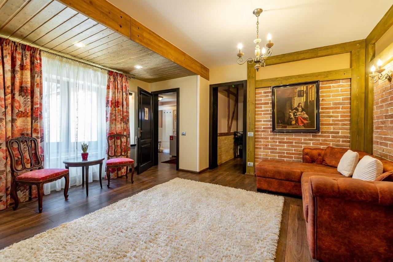 Hotel Casa Freya à Buşteni Extérieur photo