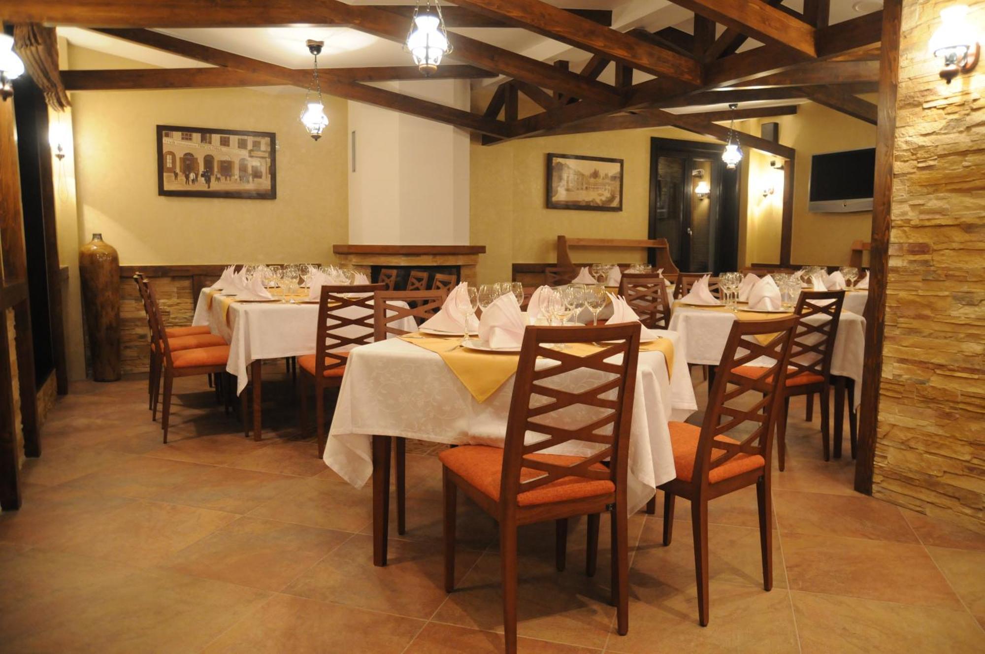 Hotel Casa Freya à Buşteni Extérieur photo